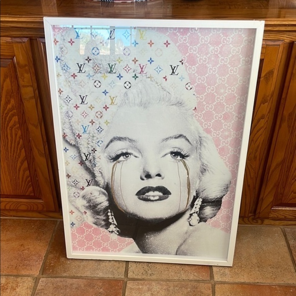 OLIVER GAL Louis Vuitton x Gucci MARILYN MONROE Foil Wall Decor framed